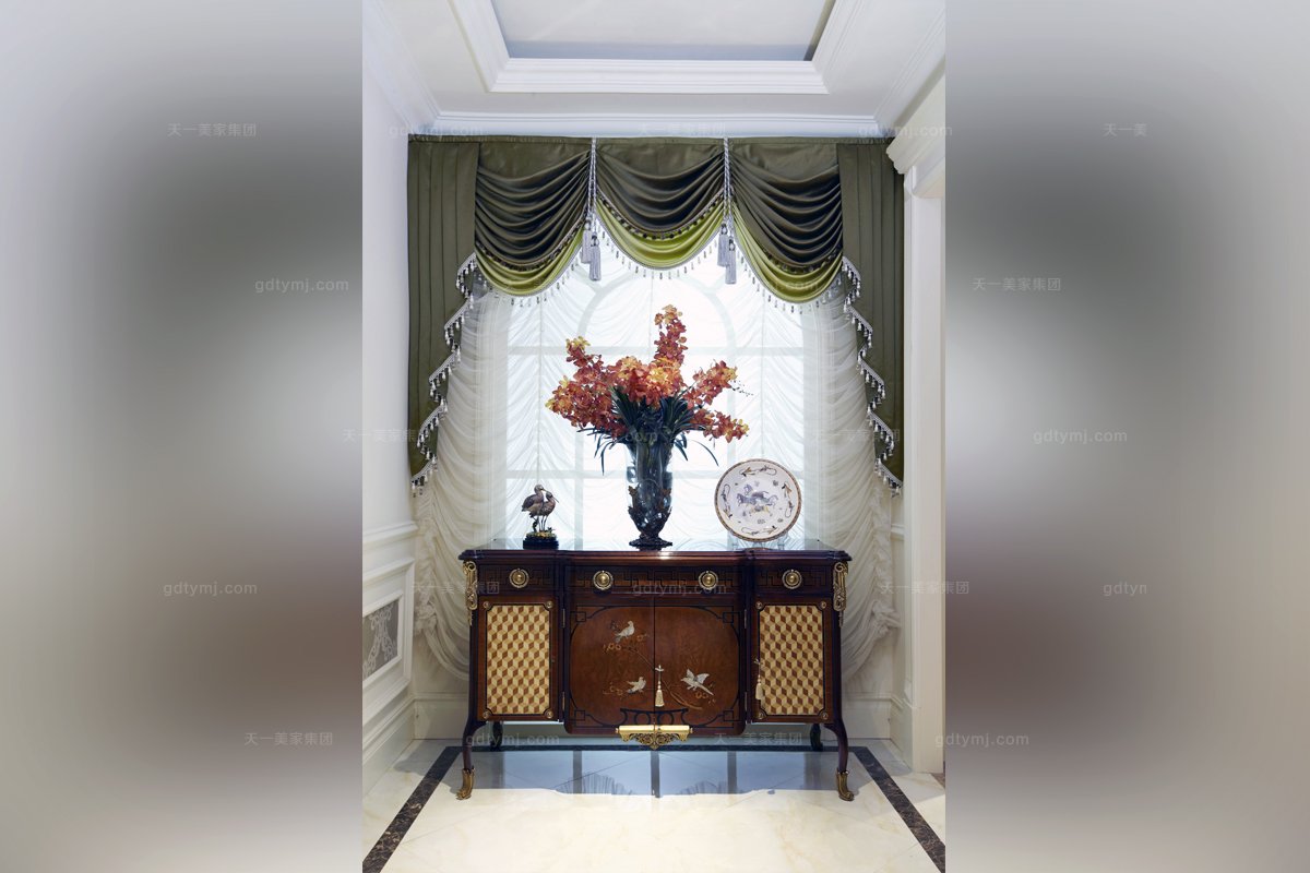水多视频直播样板房家具雕花铜饰玄关柜
