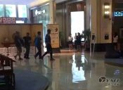 Come on，快来水多视频APP下载免费看世博园旗舰店近距离邂逅大明星吧！